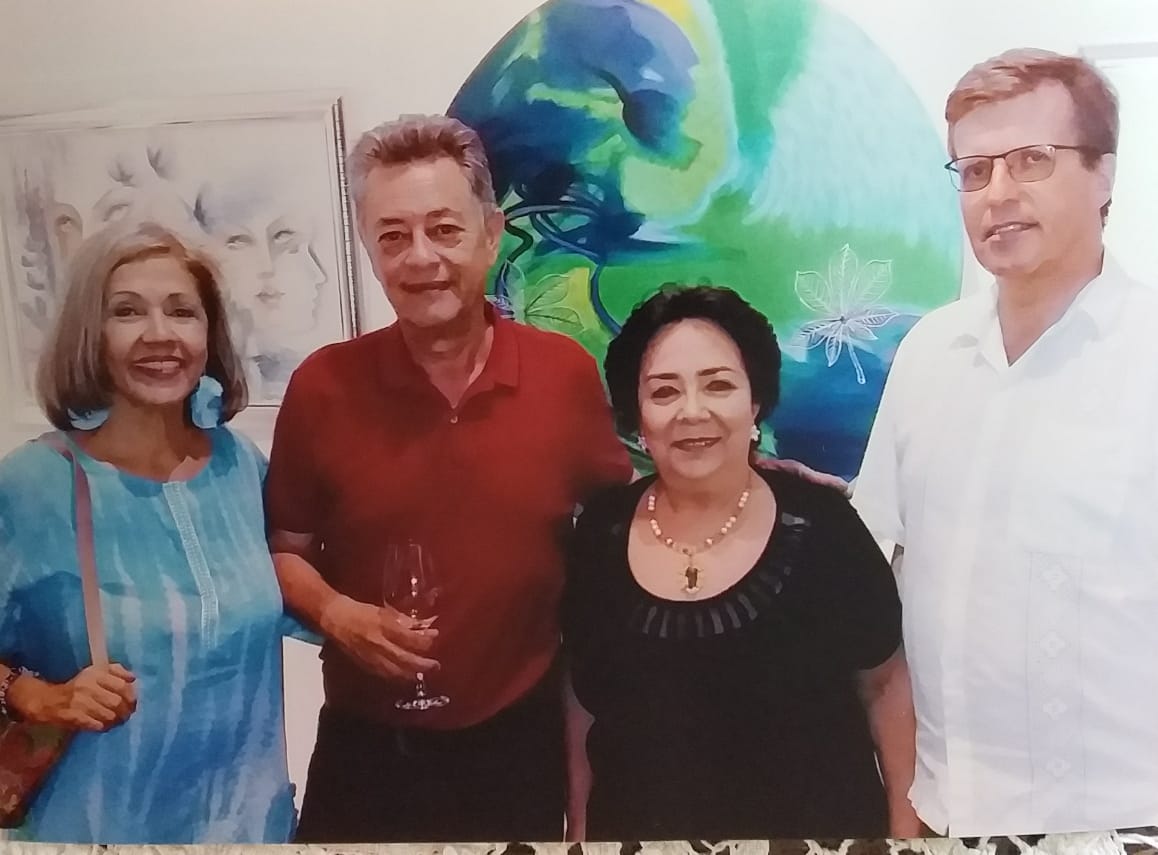 Clara Sofía Díaz, Mario Ayerbe, Margarita Rosa Gómez, acompañados por el curador Juan Marcos Stubi.